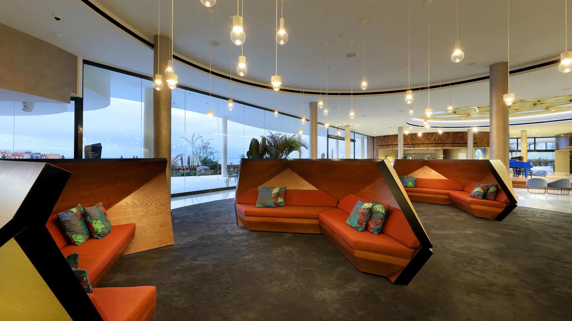 *****  אדחה Hard Rock Hotel Tenerife ספרד