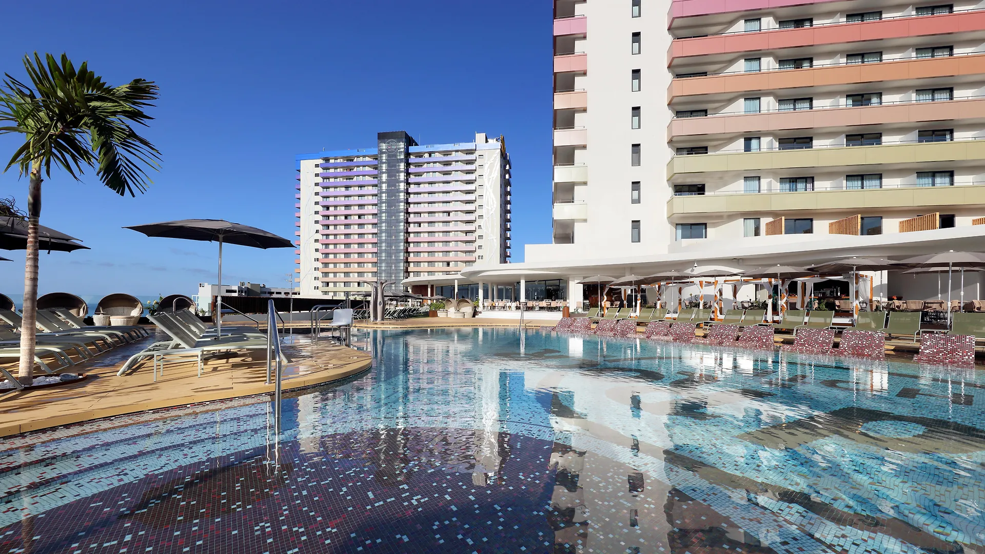 אדחה Hard Rock Hotel Tenerife