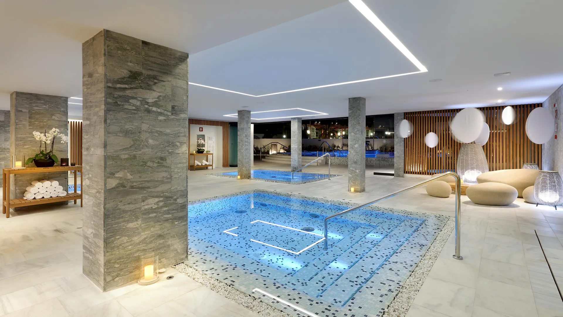 אדחה Hard Rock Hotel Tenerife